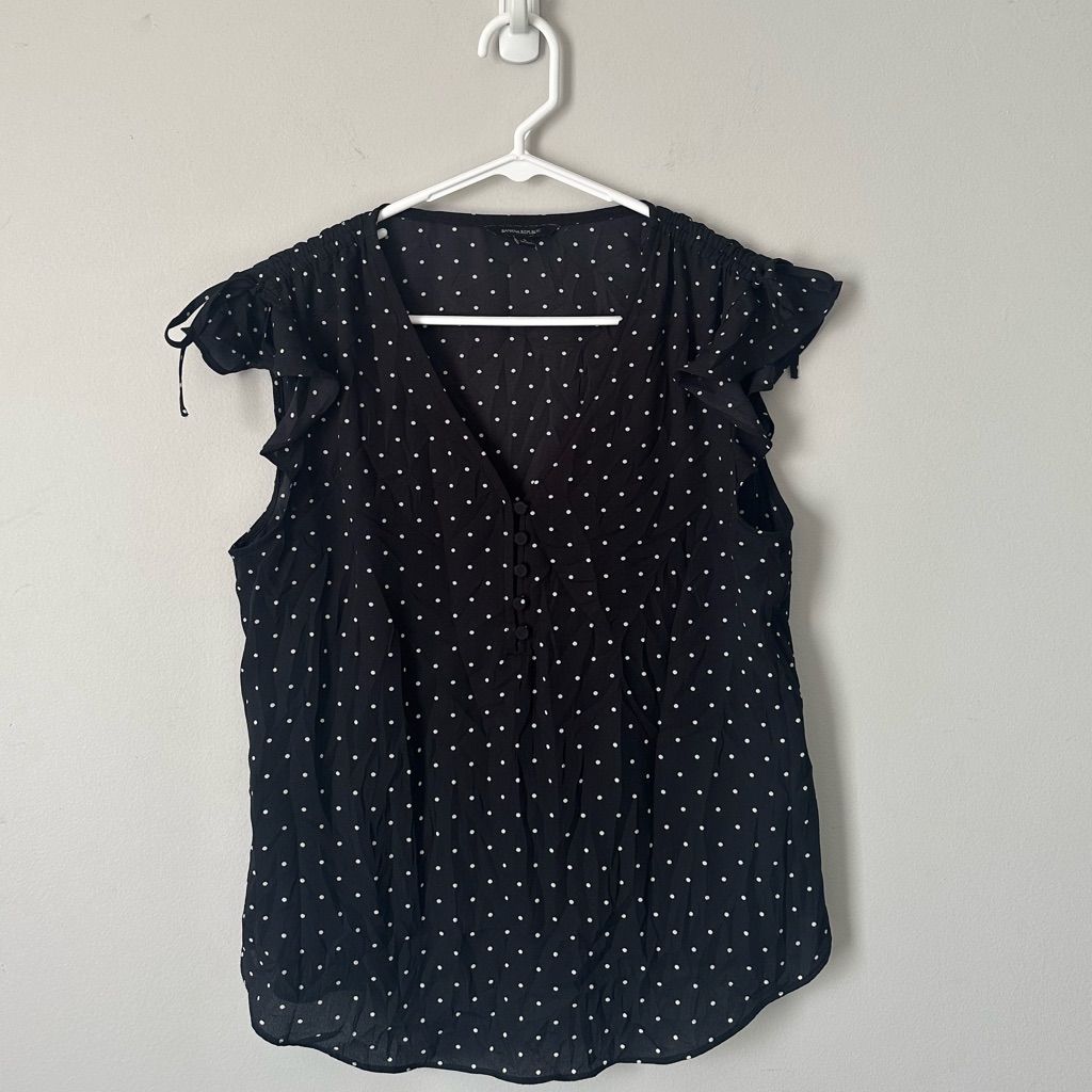 3/$25 Item Banana Republic Top